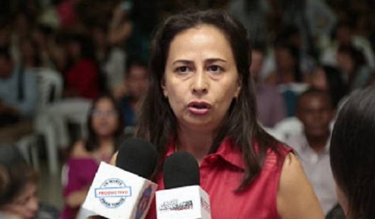 Secretaria de Educación Fabiola Cáceres