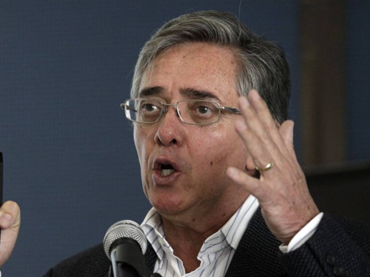 Si no quieren peajes (en Urabá antioqueño) pues no hacemos obras: ministro de Transporte