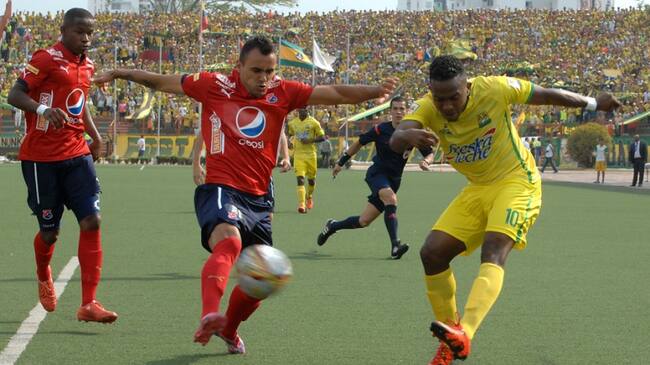Bucaramanga empató con Medellín en su regreso a la primera división