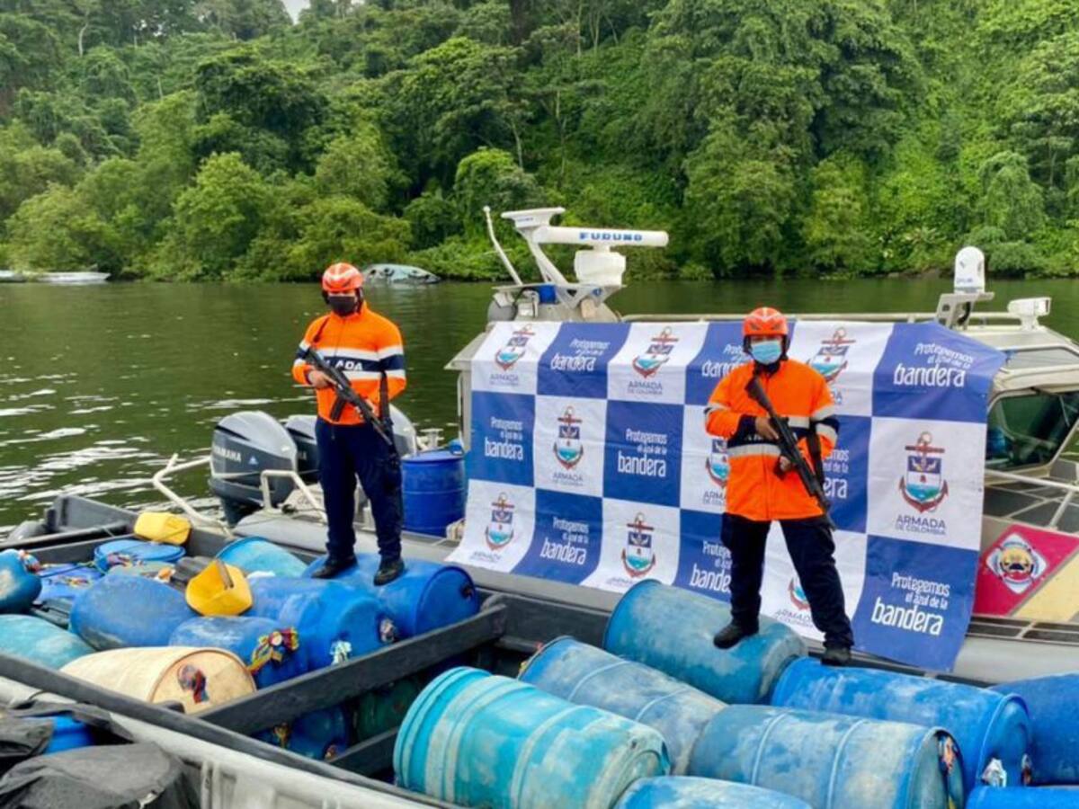 Decomisan gasolina de contrabando