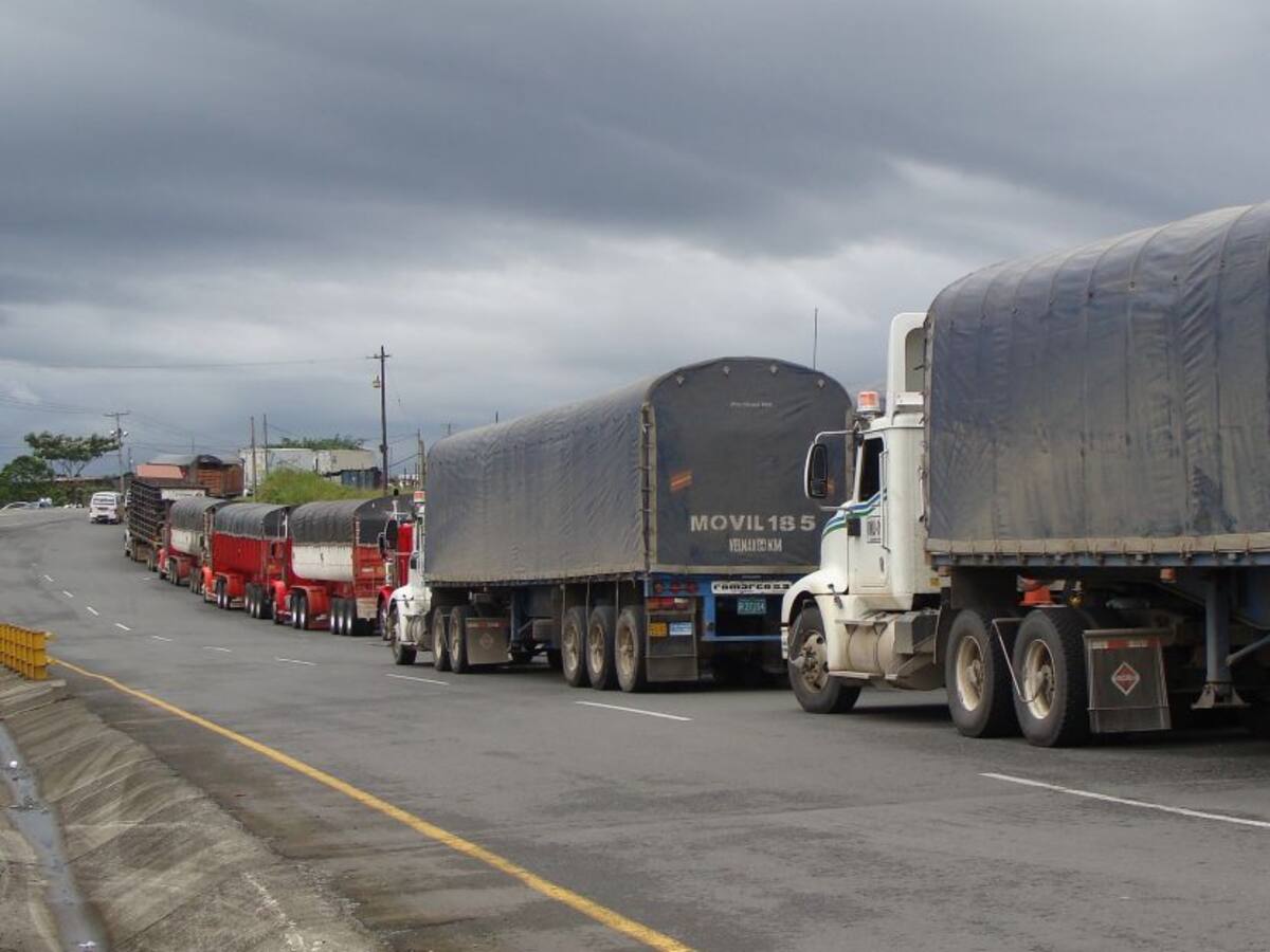 Se restringe circulación de vehículos de carga en el sur del país