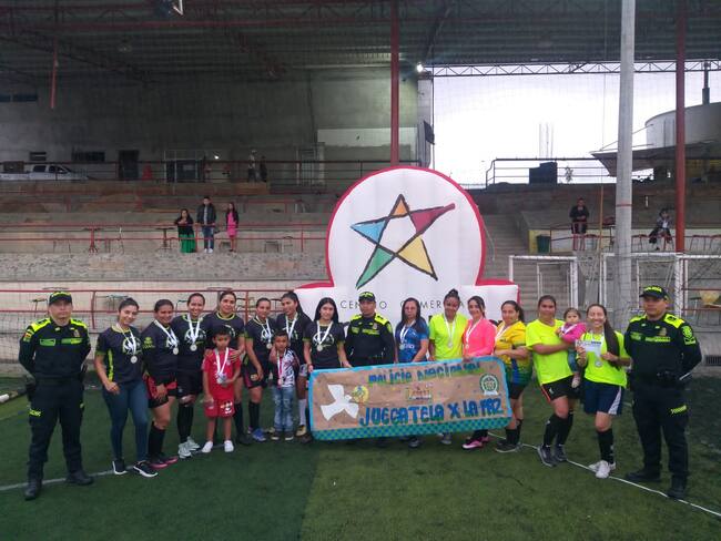 Para lograr la masiva convocatoria de mujeres, fue fundamental el apoyo de los líderes comunales a través de la convocatoria para participar en el torneo deportivo.