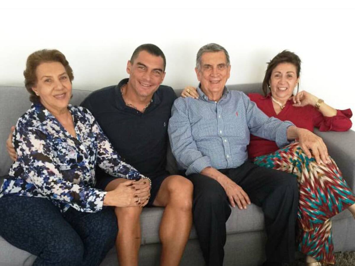 Faryd Mondragón es dado de alta