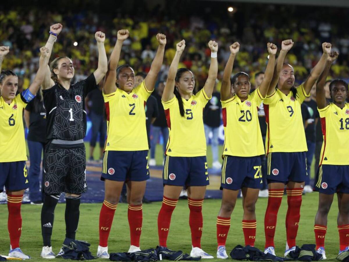 Selección Colombia Femenina protestó en el debut de la Copa América