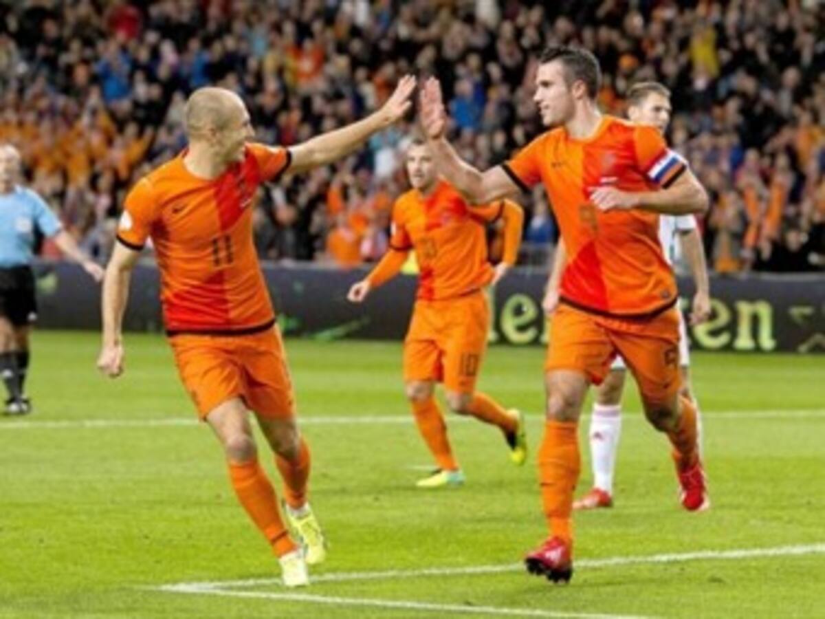 Holanda entrega convocatoria definitiva para enfrentar a Colombia