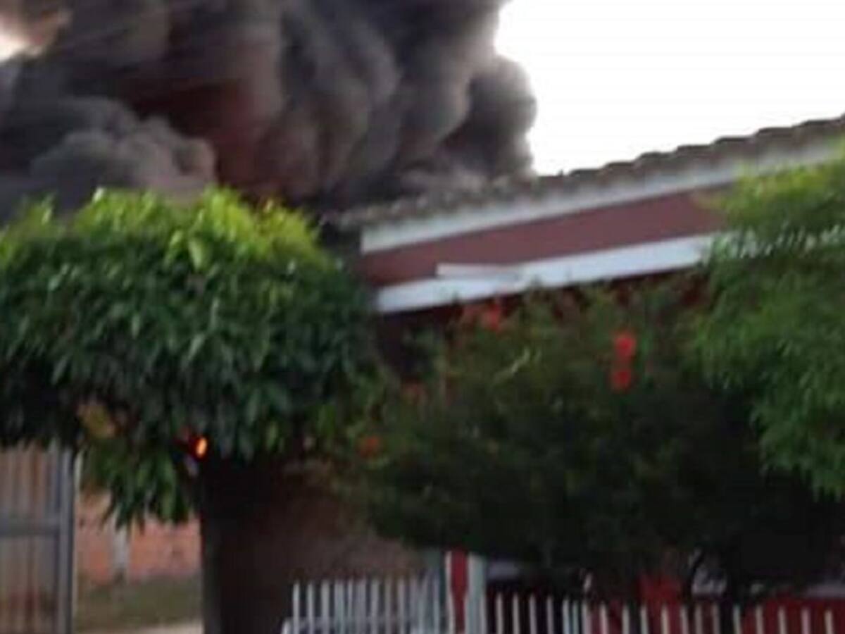 Gran incendio estructural causó pánico en Venadillo, Tolima