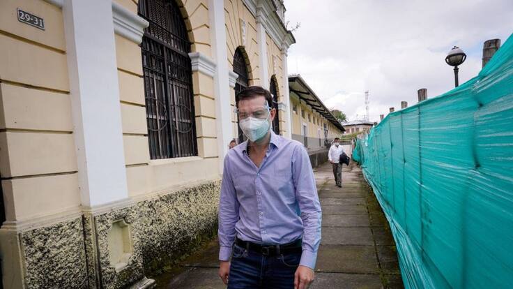 Obras de la estación en Armenia son un elefante blanco, Contralor General