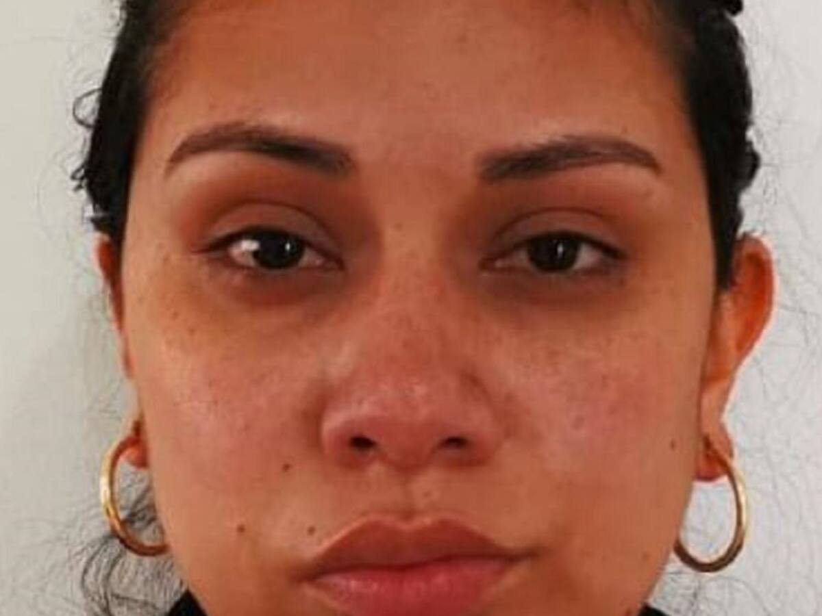 Mujer se hacía pasar como asesora comercial y estafó a cientos de personas