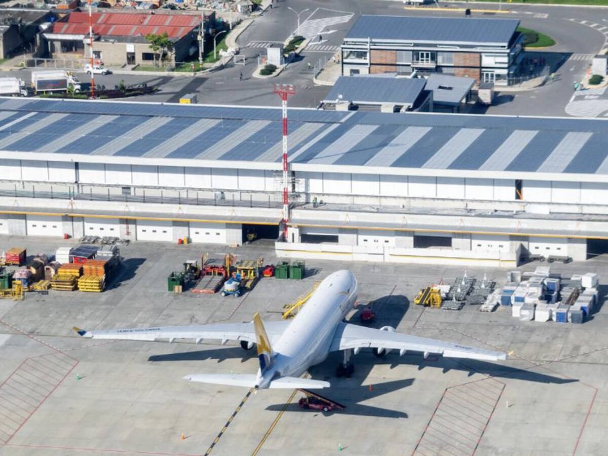 Inicia cierre de el aeropuerto José María Córdova por mantenimientos