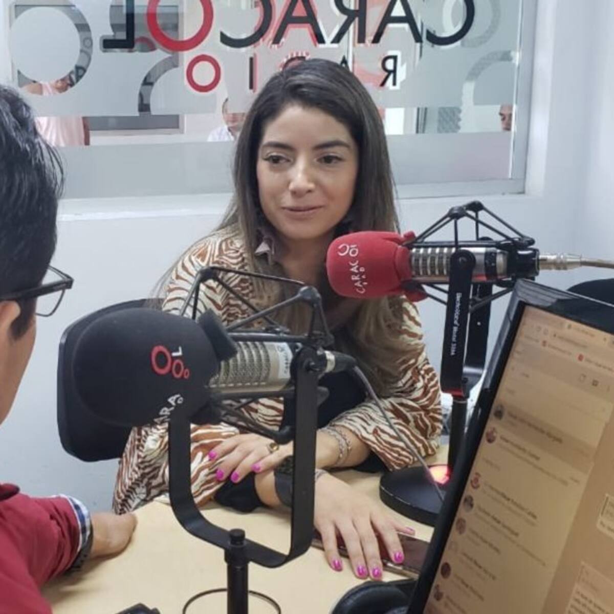 Ustedes no tienen autonomía y si quieren tenerla, renuncien: Rojas a funcionarios