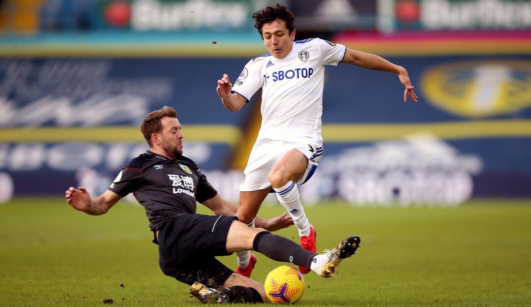Ian Poveda en Leeds vs. Burnley