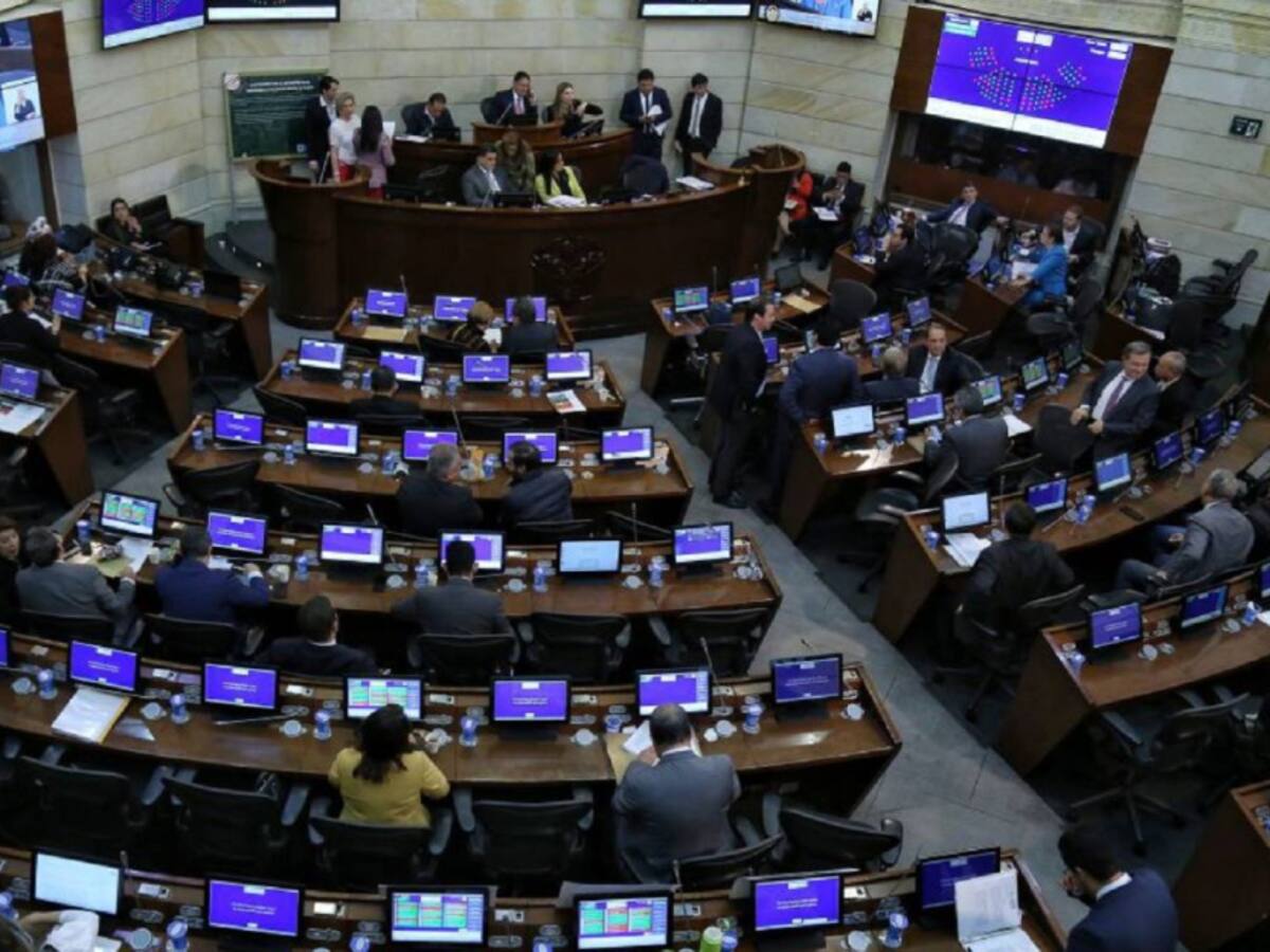 Salario de congresistas aumentó en un 5,12%.