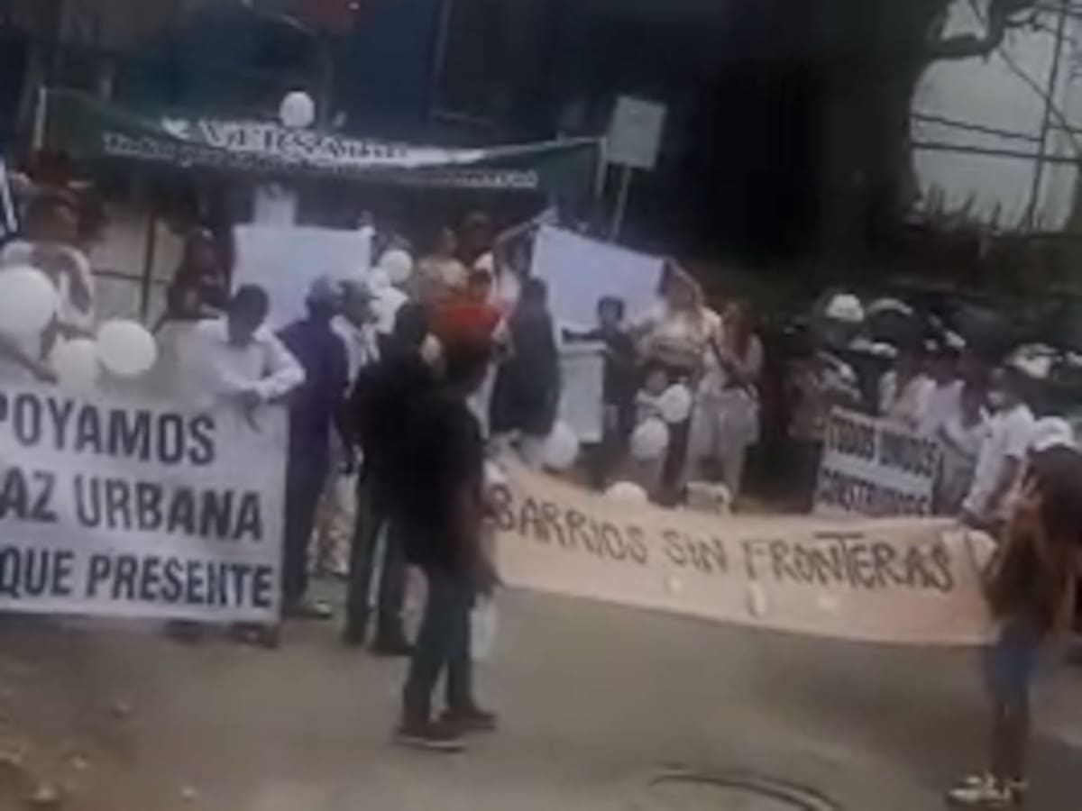 Familiares de detenidos en Itagüí realizan protestas en la parte externa del penal