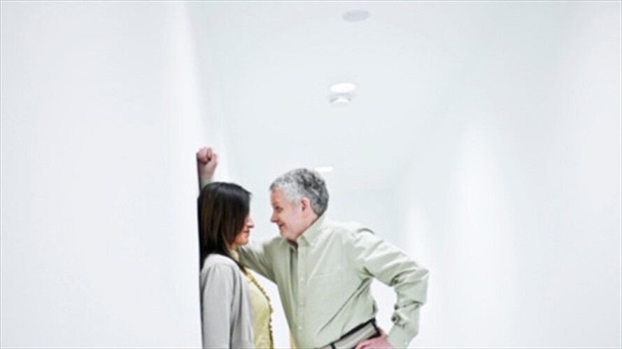 Una denuncia por presunto acoso sexual se ha hecho pública a través de Facebook y compromete al representante a la Cámara por Antioquia, Víctor Correa, del Polo Democrático.. Foto: Getty Images