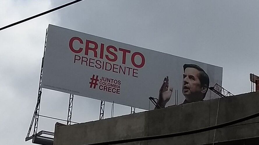 Aparece valla publicitaria del precandidato Juan Fernando Cristo en Barranquilla. Foto: Silvana Salas (W Radio)