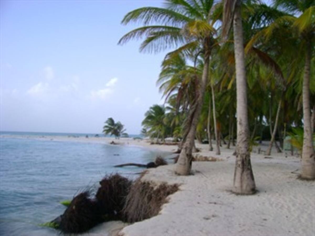 El mar está devorando las playas de Colombia