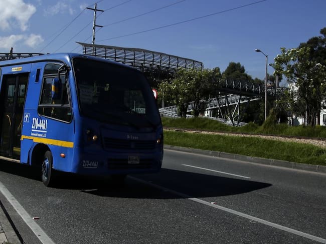 Bus volcado en vía a La Calera deja 17 heridos