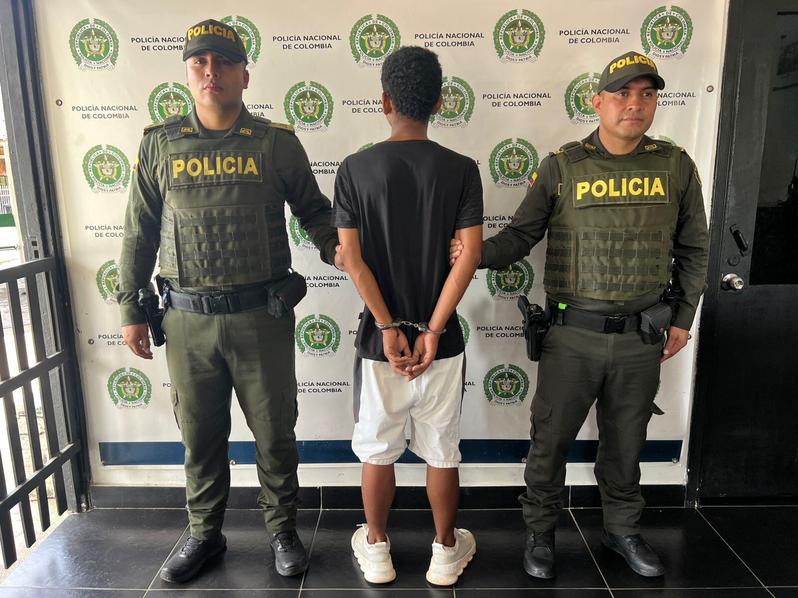 alias ‘Esmigol’, acusado de cometer un doble homicidio en Yondó- foto policía Magdalena medio