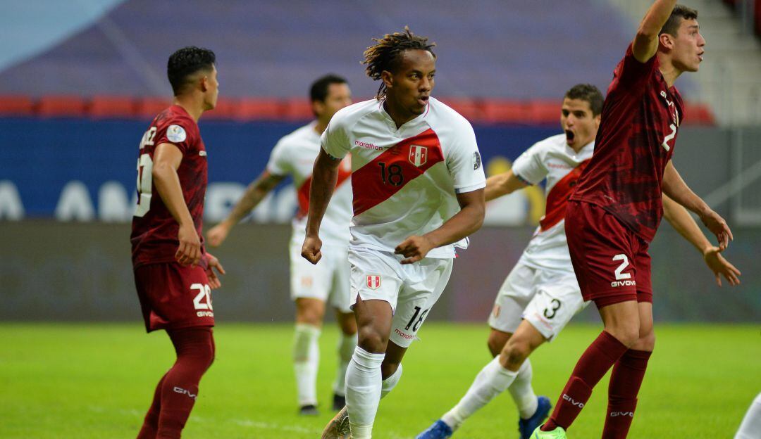 Perú le gana a Venezuela, la elimina y clasifica a cuartos de la Copa