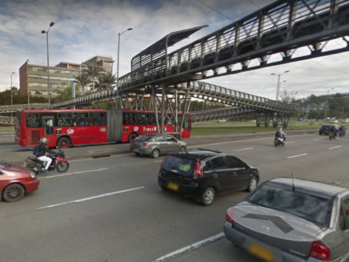 Profesor fue obligado a quedarse sin ropa tras ser robado