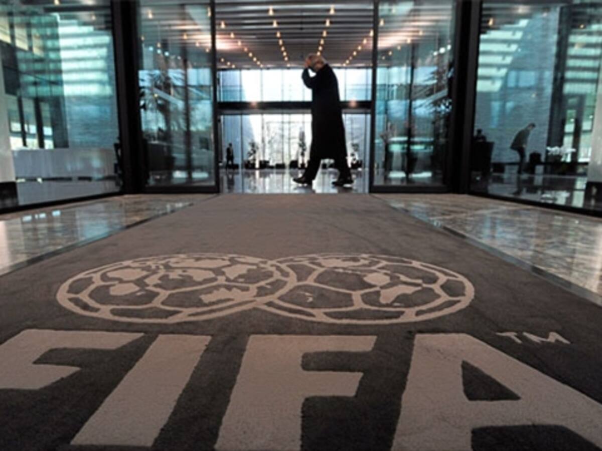 Incautan documentos en la FIFA, investigan atribución de mundiales