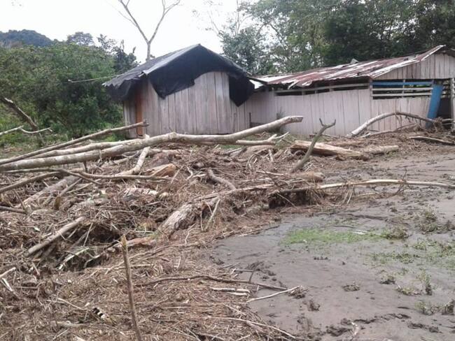 Emergencia en Mandé, Urrao, por creciente de un río