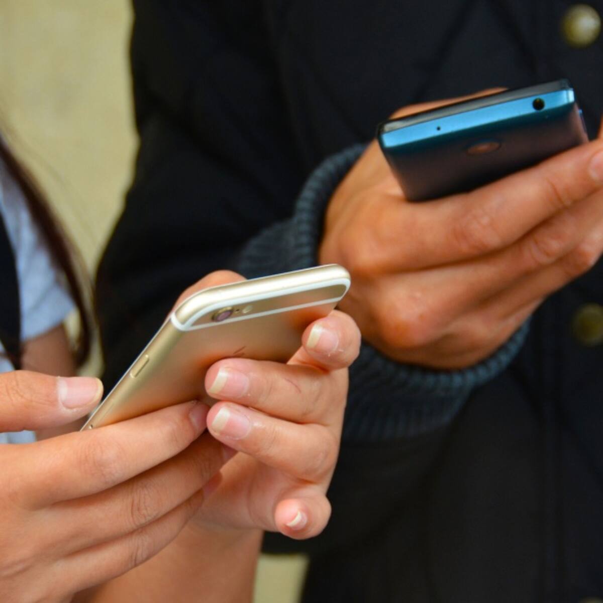 Más de 32 mil accesorios para celulares falsificados en el puerto de Buenaventura