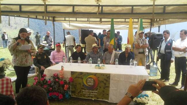 Uno de los temas del acuerdo es el rechazo a la mega minería en los dos departamentos.