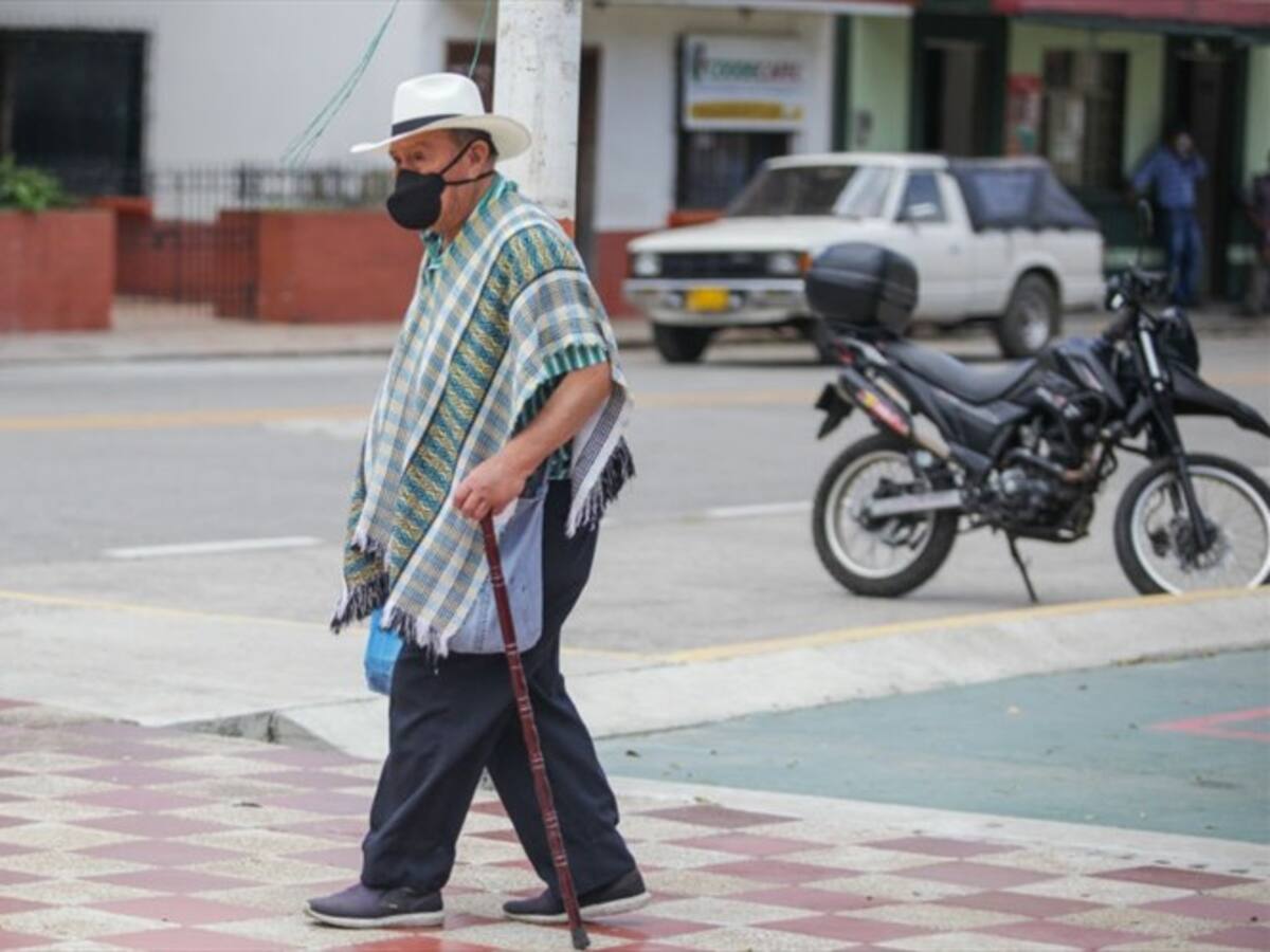 ¿Colombia tiene uno de los peores brotes de COVID-19 del planeta?