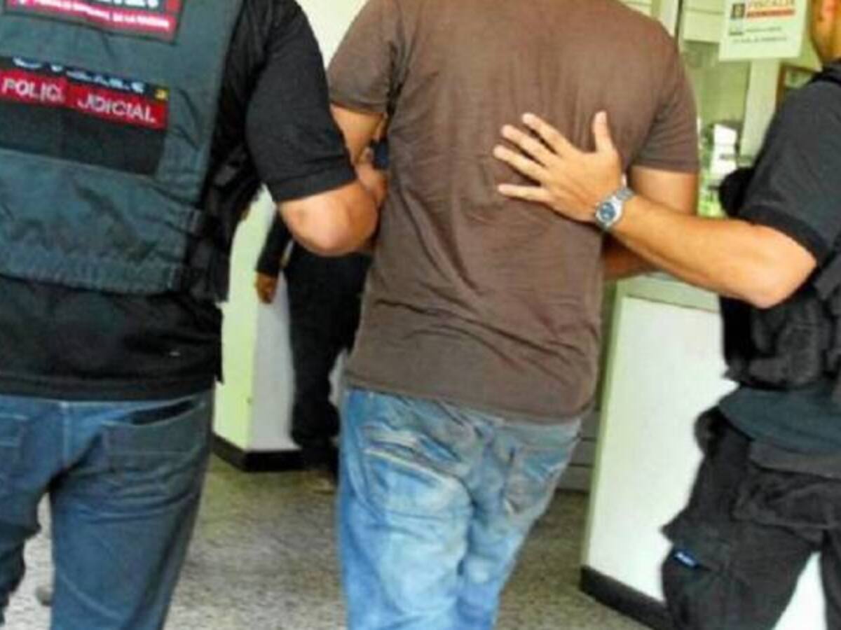 En las instalaciones del CTI permanece detenido el alcalde de Mapiripán