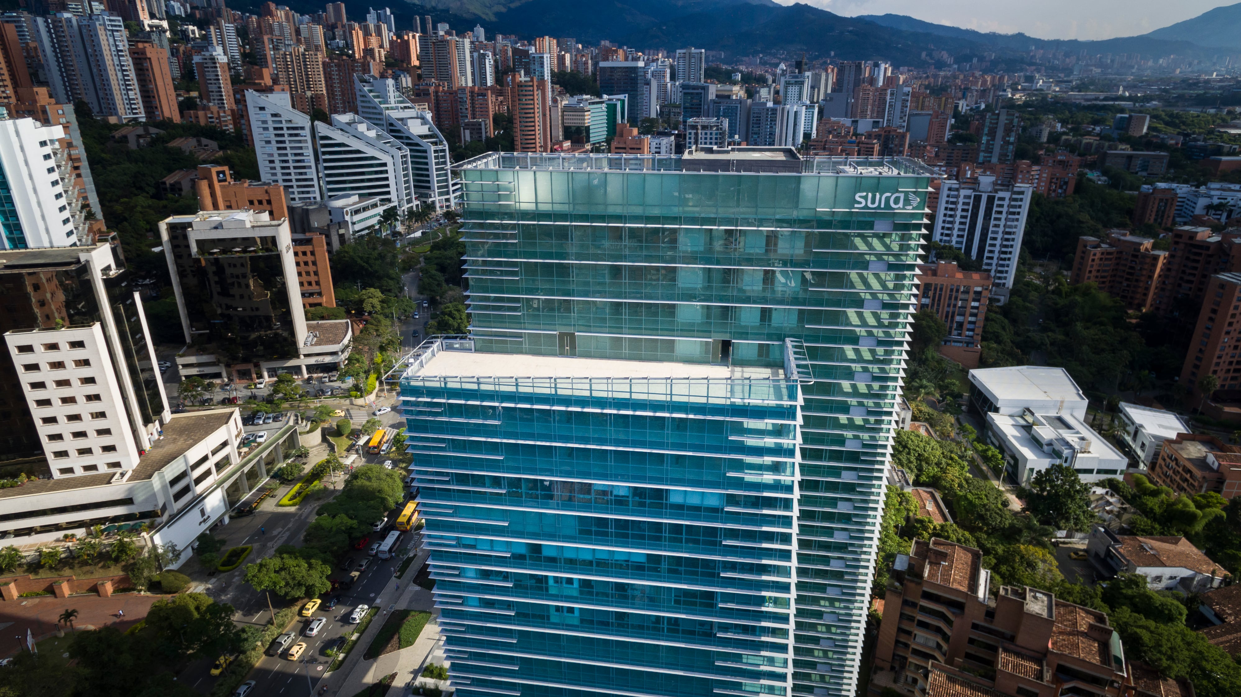 Edificio Grupo sura Medellín- foto SURA