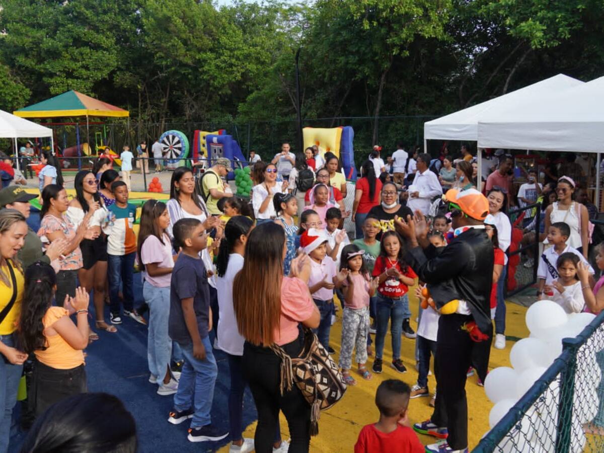 Con Afinia, el brillo de la Navidad se toma el parque Espíritu del Manglar