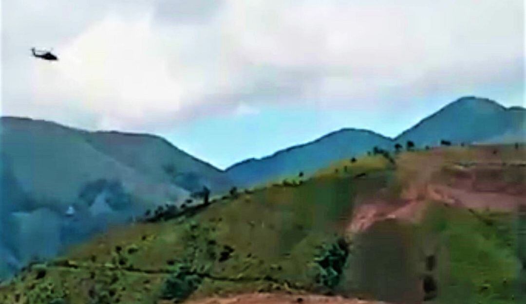 Continúan los fuertes combates en zona rural de Buenos Aires, Cauca