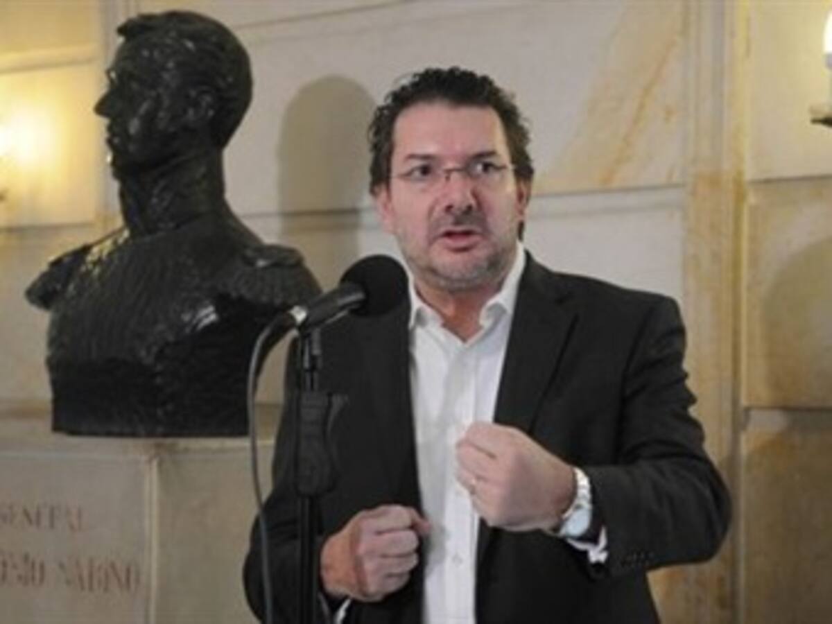 No aparecen 20 mil millones de la Dirección de Estupefacientes