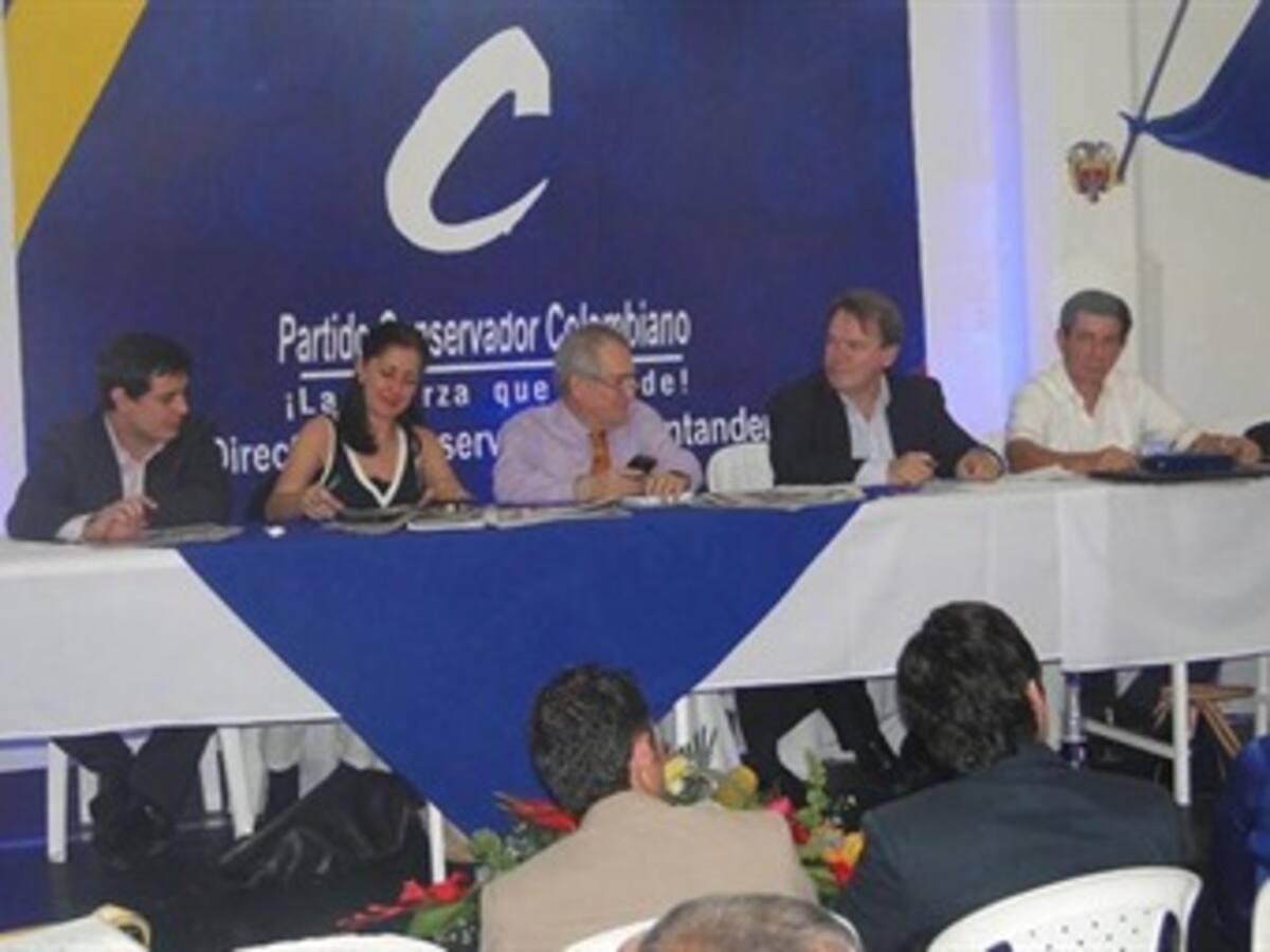 Conservadores ven interesante propuesta de uribistas para encontrar candidato con consulta
