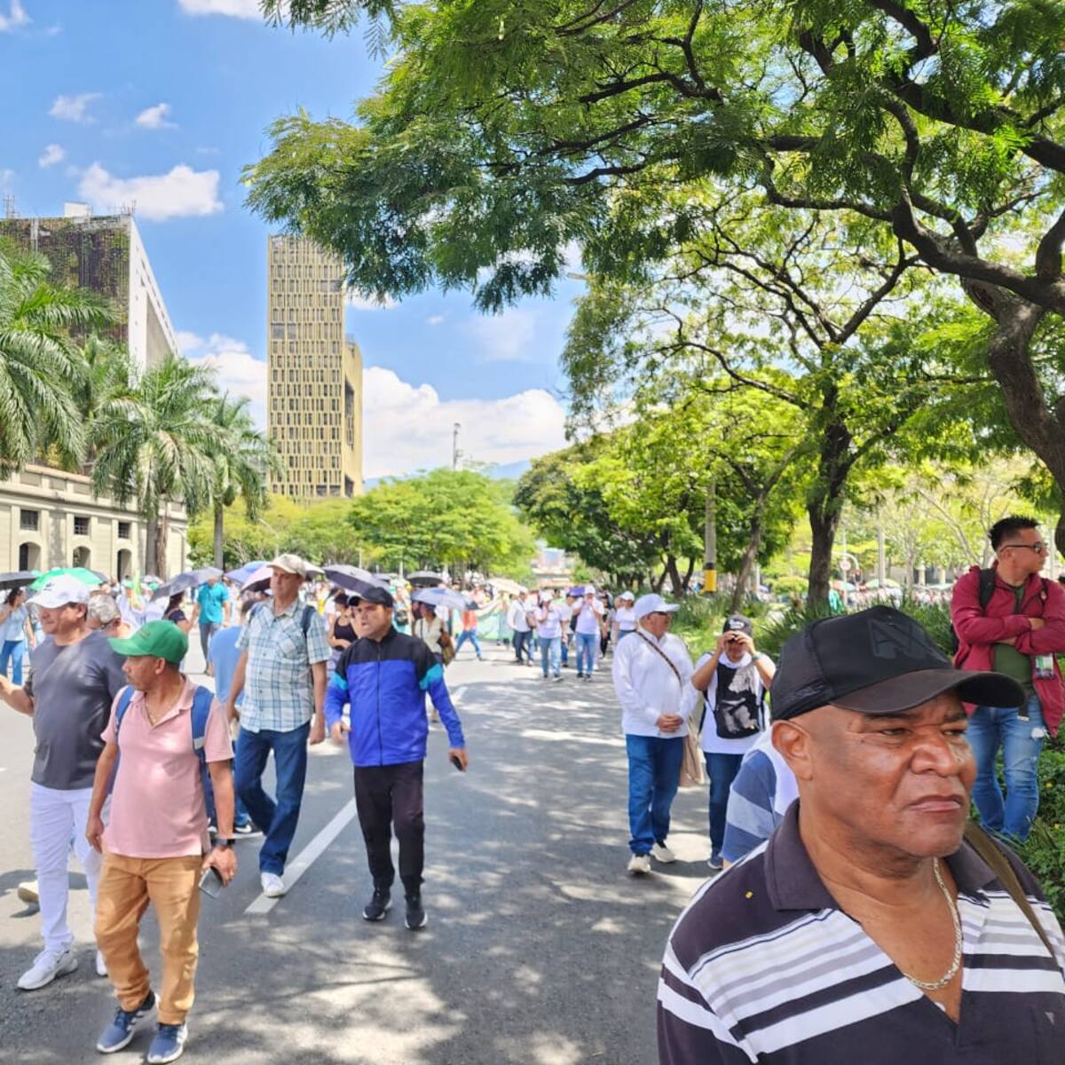 Los disturbios de ayer, en Medellín, empañaron el final de las marchas convocadas