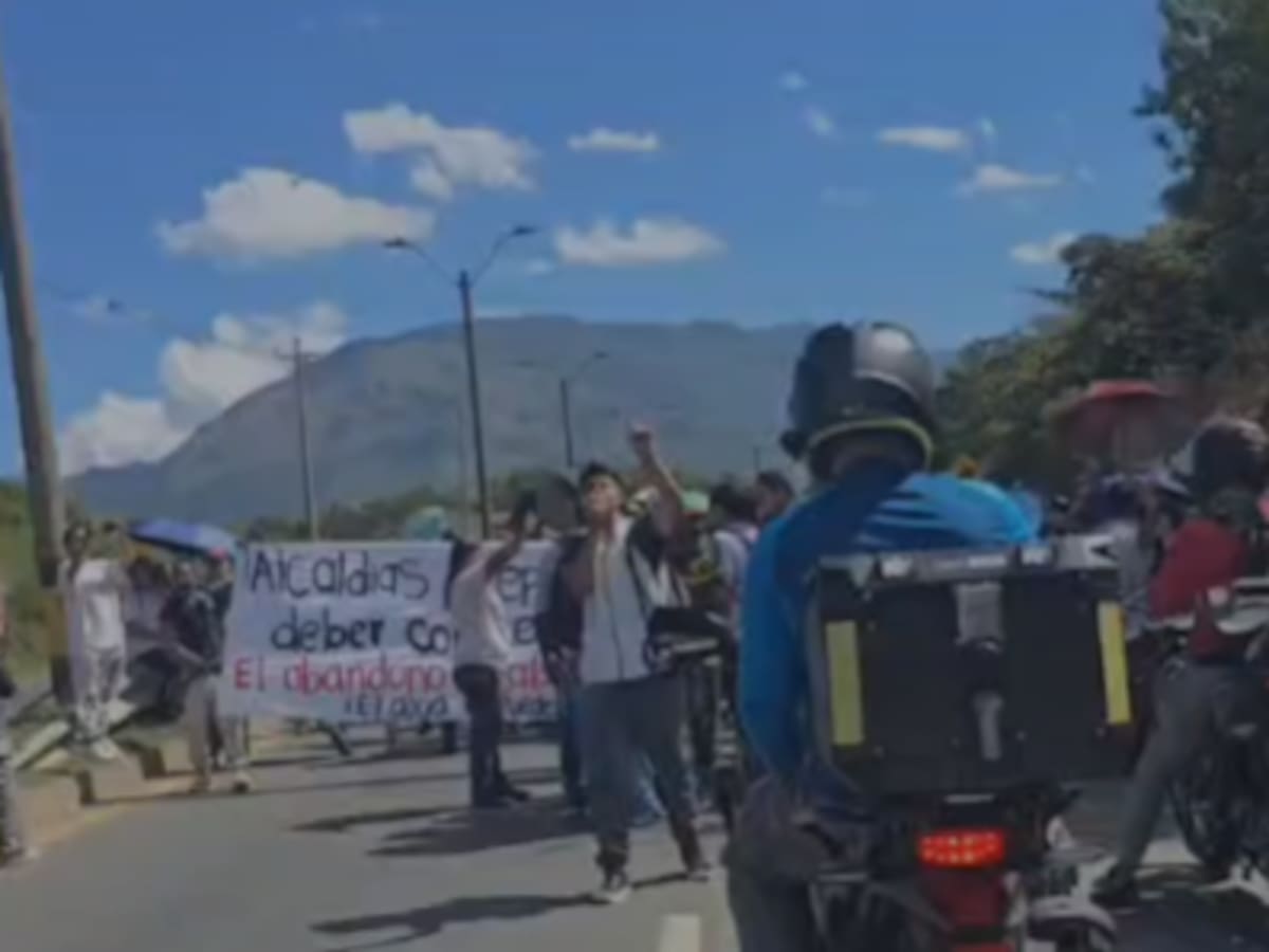 Devimed pide intervención urgente ante manifestaciones reportadas en la autopista Medellín-Bogotá