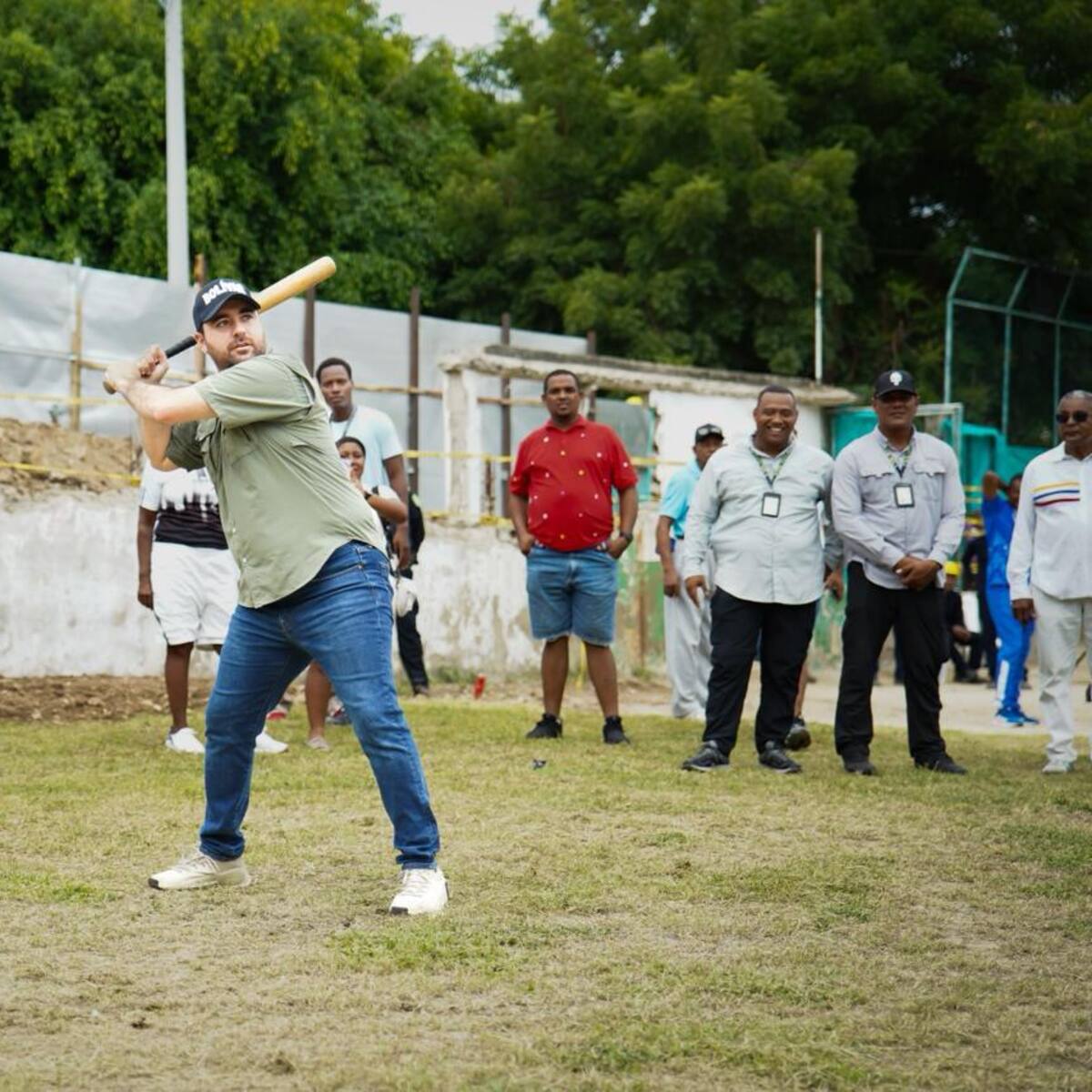 Obras en cuatro escenarios para béisbol menor y sóftbol en Cartagena registran avances del 60%