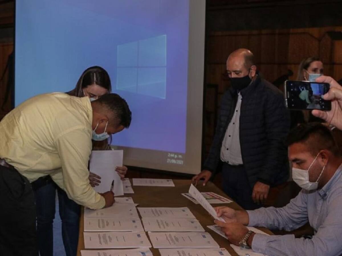 Alianzas productivas fortalecen a los productores del campo caldense