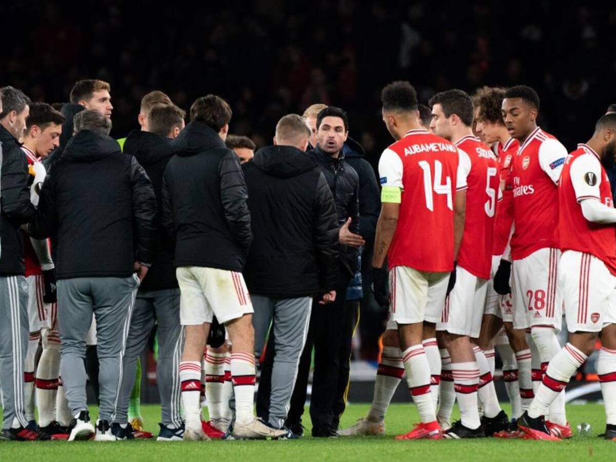 Jugadores del Arsenal de Inglaterra en cuarentena por coronavirus