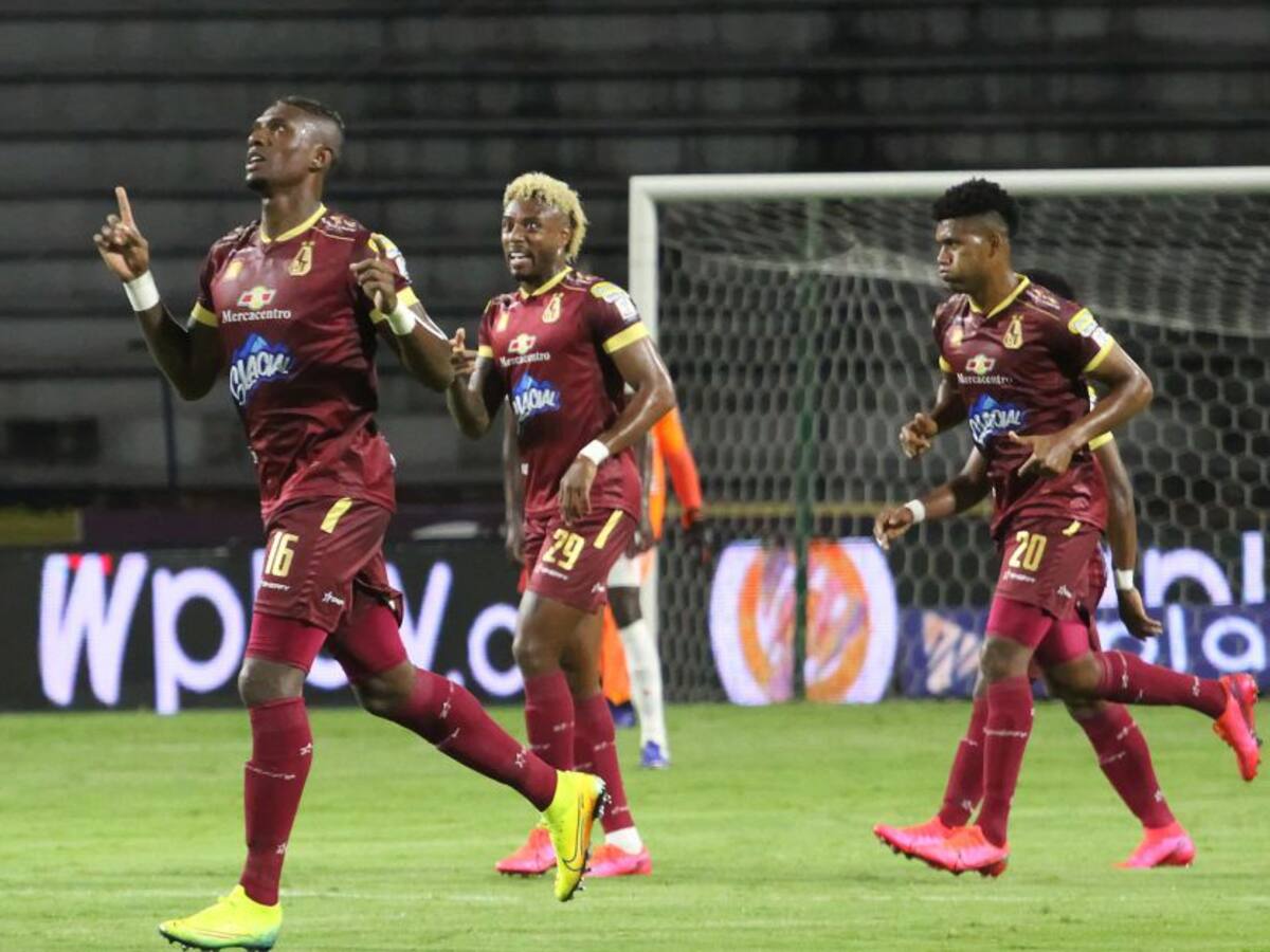 Deportes Tolima ganó al América con un hombre menos y es nuevo líder
