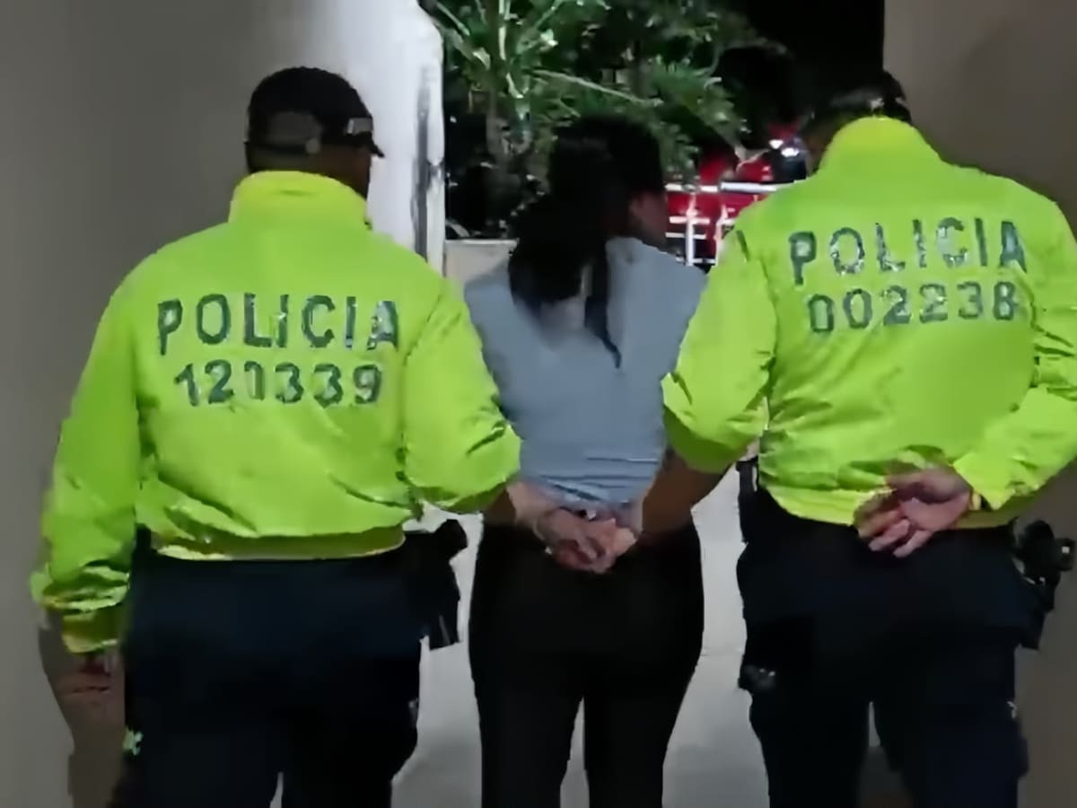 Capturaron en Cali a alias ‘La Tía’, quien integraba una red transnacional de celulares robados