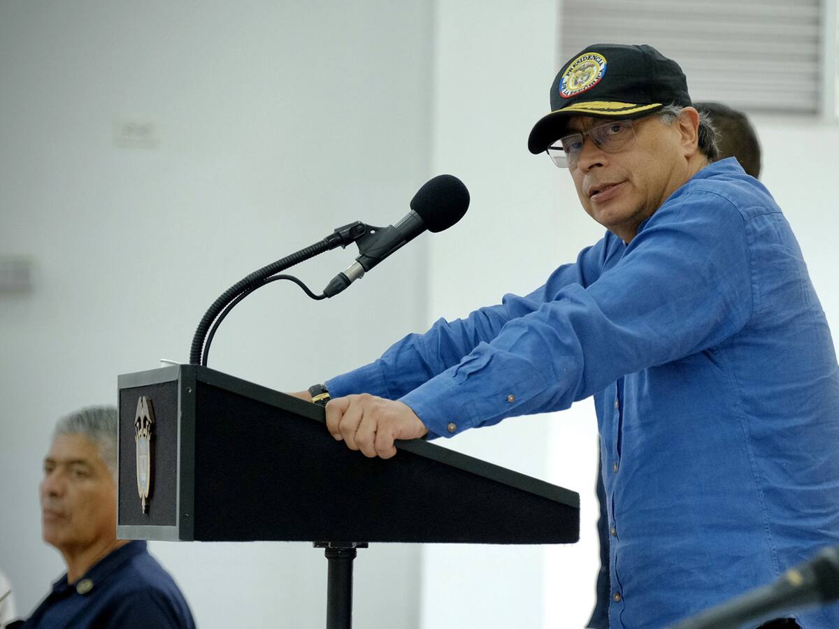 ¿Qué debe cambiar el presidente Petro dentro del Gobierno?