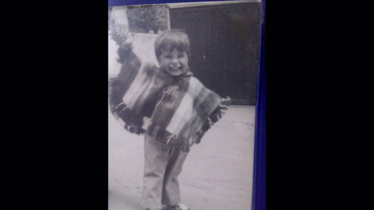 Esta imagen es el último recuerdo que Jhon Jairo tiene de su niñez en Colombia. Sus padres holandeses se la tomaron antes de llevarlo al viejo continente.