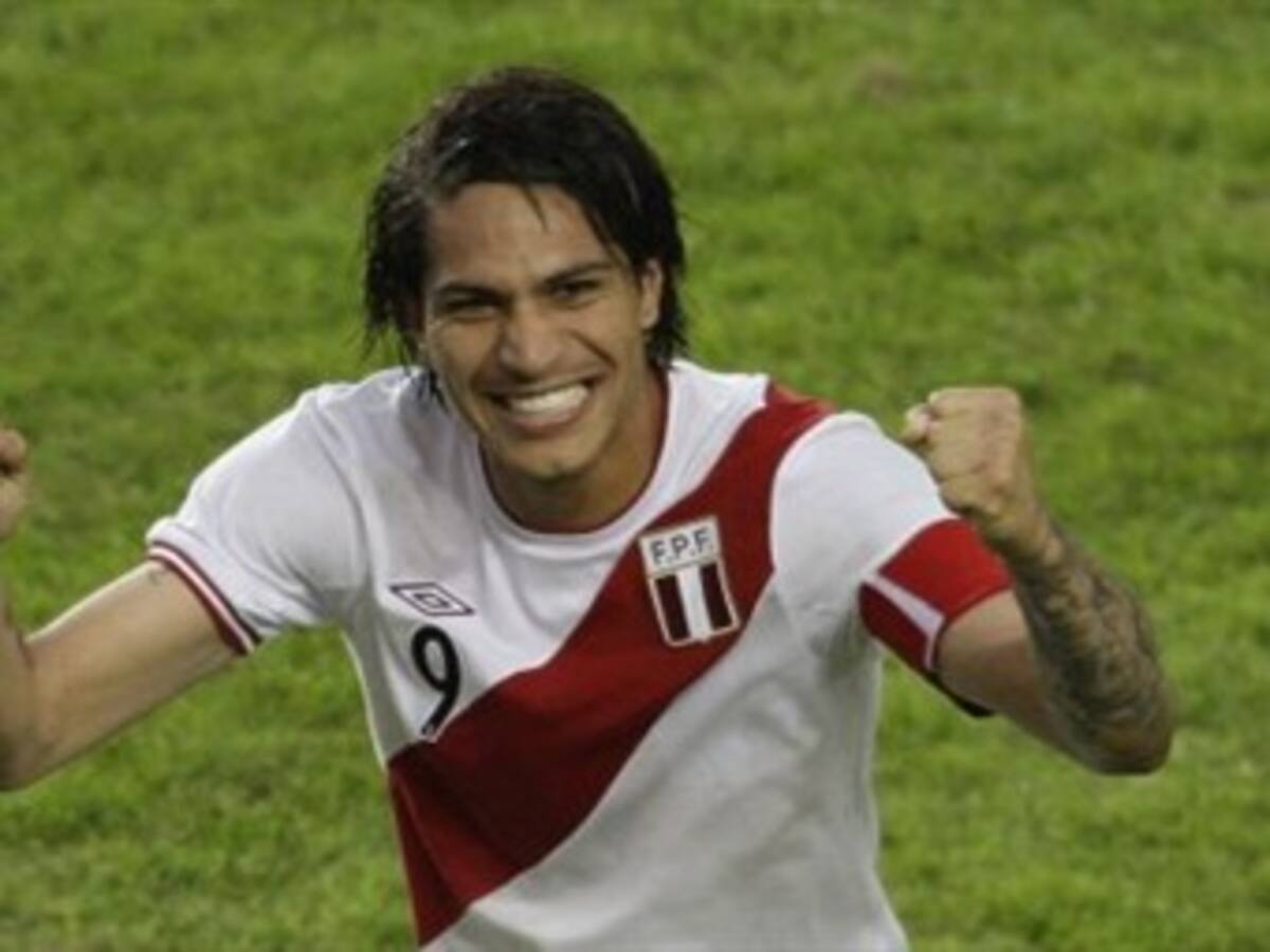 Paolo Guerrero: 'Perú tiene que salir a matar a Colombia'