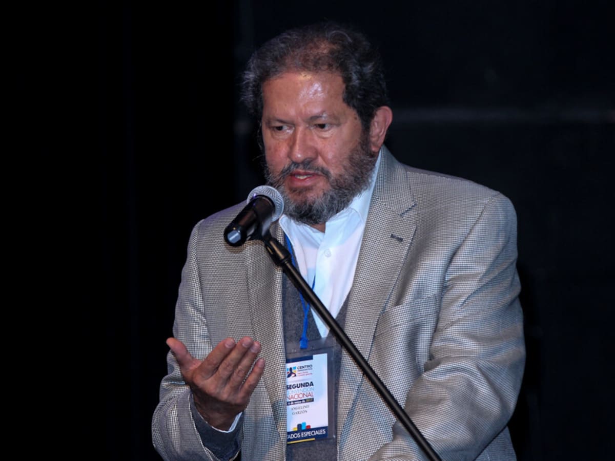 Angelino Garzón deja este lunes su cargo como embajador en Costa Rica