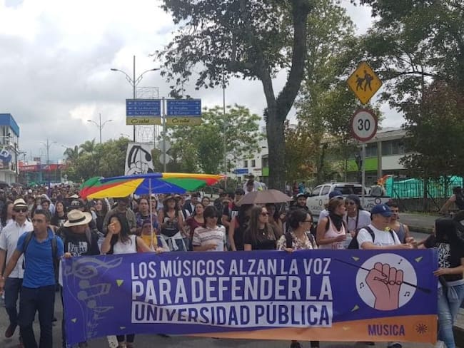 Marcha de estudiantes, profesores y sindicatos en Manizales