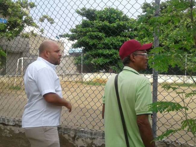 Alcalde de Localidad Uno visitó el barrio Nuevo Bosque para conocer las necesidades de esta comunidad