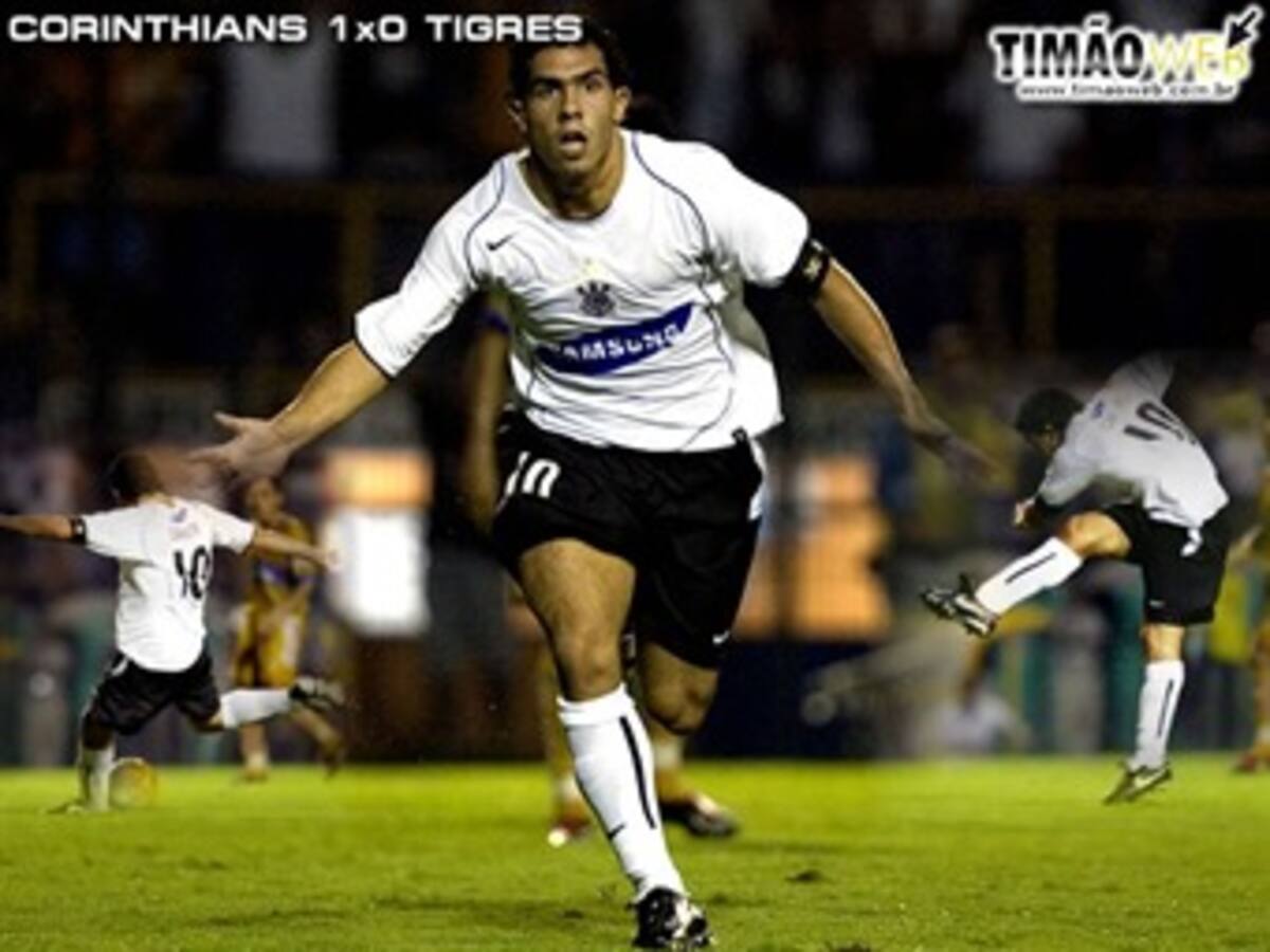 Corinthians insistirá en fichar a Carlos Tevez