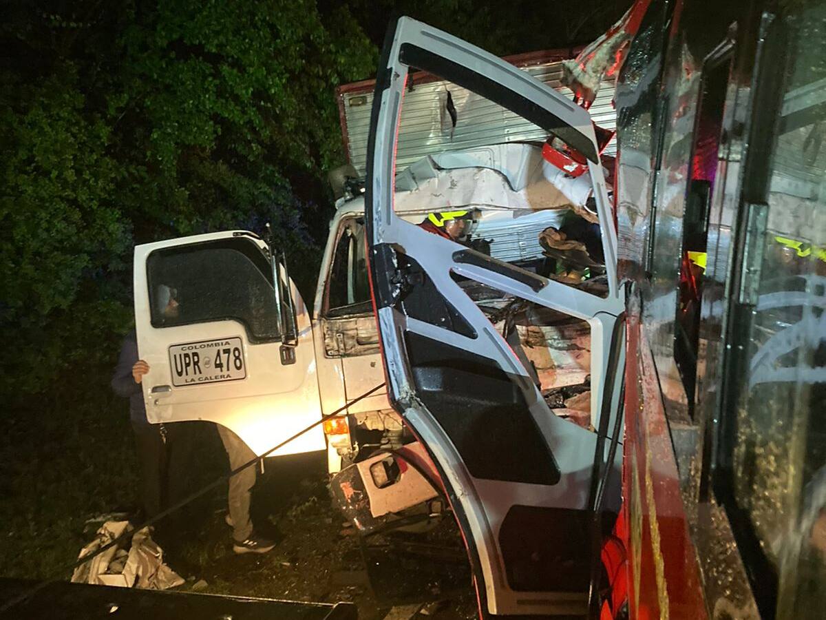 Accidente en la vía Manizales - Bogotá deja un muerto y tres heridos